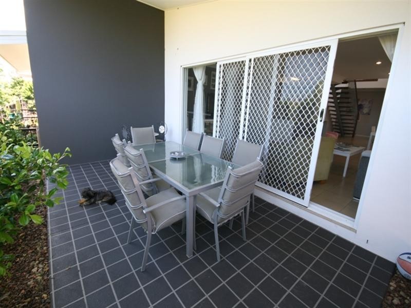92 Verona Circuit, Burleigh Waters QLD 4220
