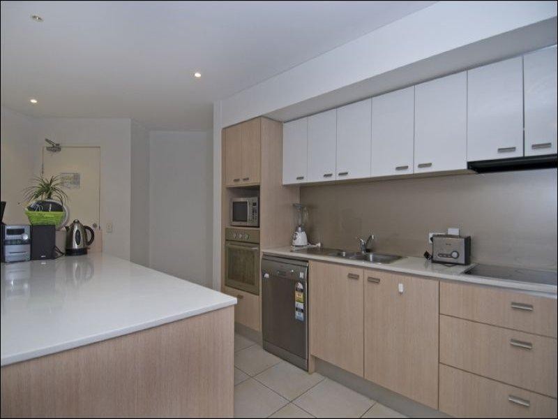 19/253 Varsity Parade, Varsity Lakes QLD 4227