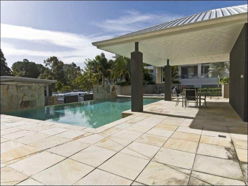 19/253 Varsity Parade, Varsity Lakes QLD 4227