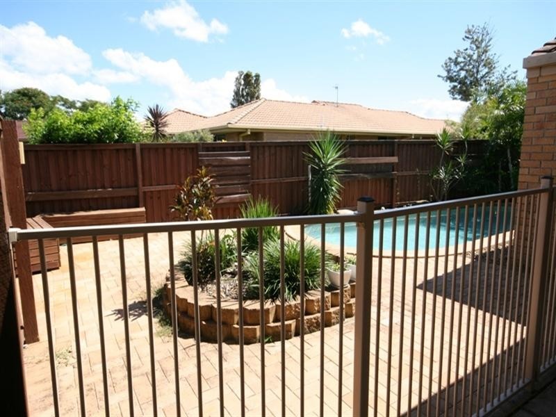 18 Allegro Place, Varsity Lakes QLD 4227