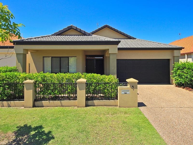 5 Windemere Crescent, Varsity Lakes QLD 4227