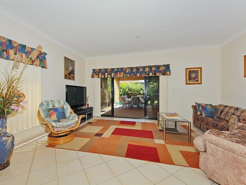 5 Windemere Crescent, Varsity Lakes QLD 4227