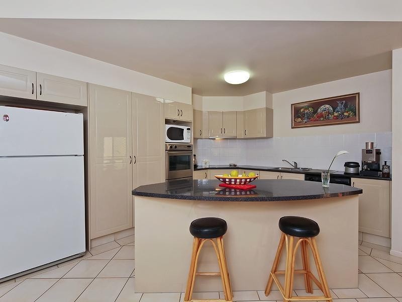 5 Windemere Crescent, Varsity Lakes QLD 4227