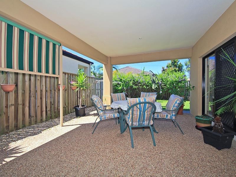 5 Windemere Crescent, Varsity Lakes QLD 4227