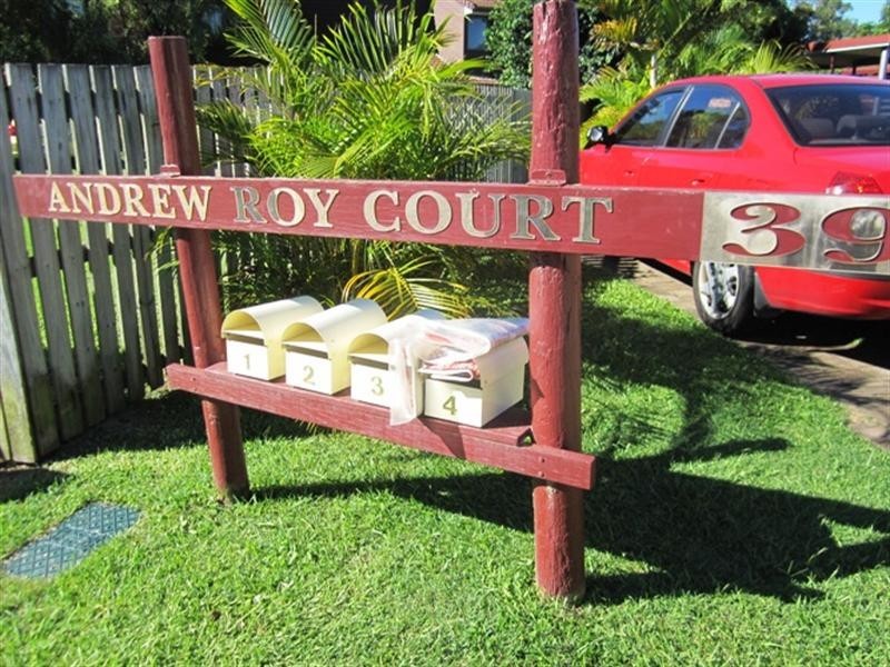 39 Frascott Avenue, Varsity Lakes QLD 4227