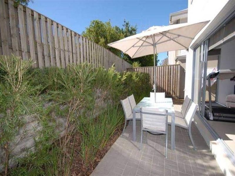 8/18 Carina Peak Drive, Varsity Lakes QLD 4227