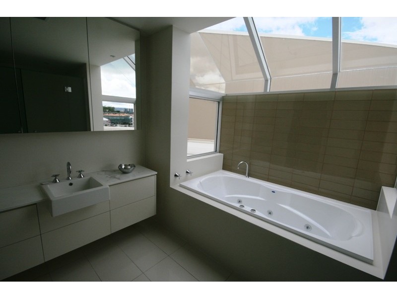 72/255 Varsity Parade, Varsity Lakes QLD 4227