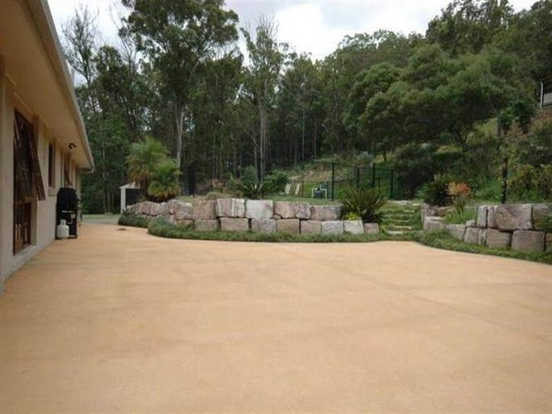 13 Thredbo Drive, Worongary QLD 4213