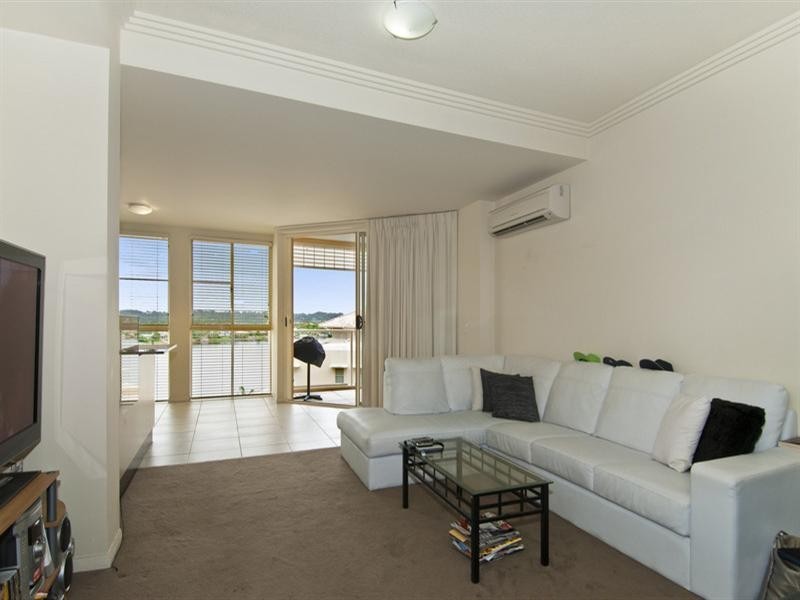 103/251 Varsity Parade, Varsity Lakes QLD 4227