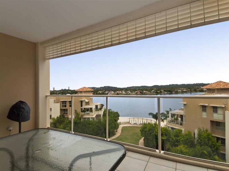 103/251 Varsity Parade, Varsity Lakes QLD 4227