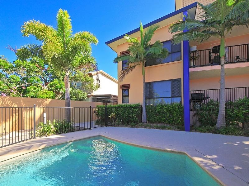 4/2104 Gold Coast Highway, Miami QLD 4220