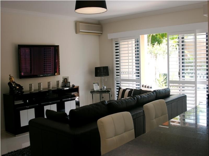 21/117 Palm Meadows Drive, Carrara QLD 4211