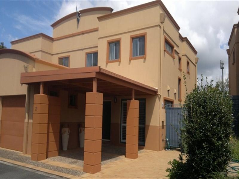 21/117 Palm Meadows Drive, Carrara QLD 4211