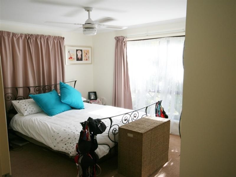 68 Southlake Drive, Varsity Lakes QLD 4227