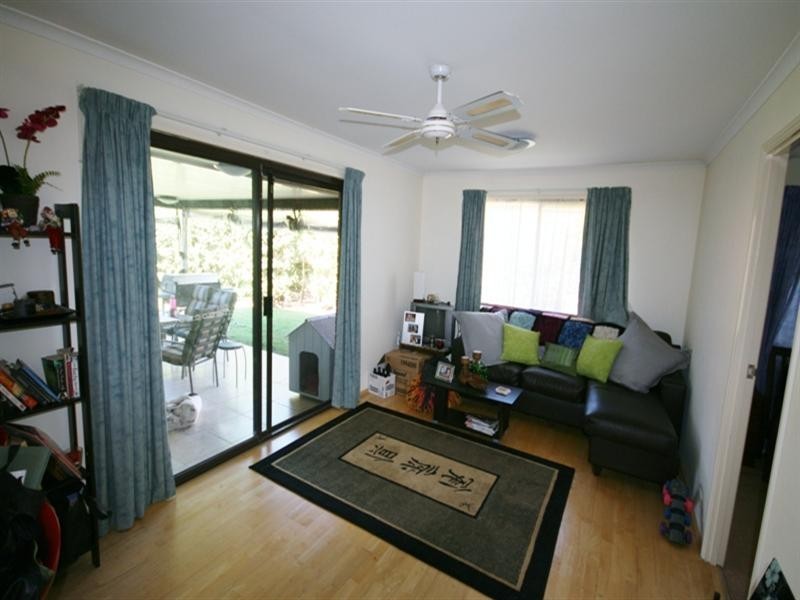 68 Southlake Drive, Varsity Lakes QLD 4227