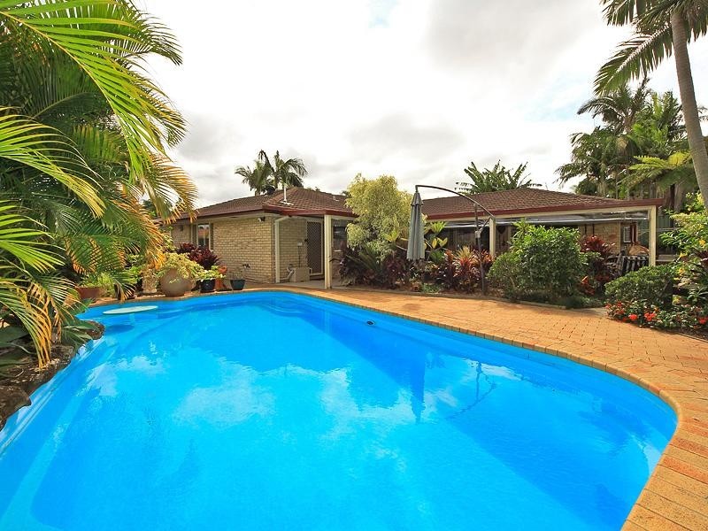 4 Calgary Court, Merrimac QLD 4226