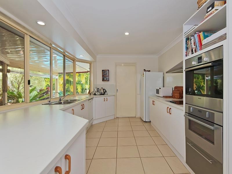 4 Calgary Court, Merrimac QLD 4226