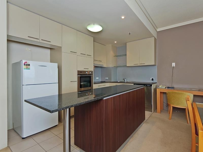 507/360 Marine Parade, Labrador QLD 4215