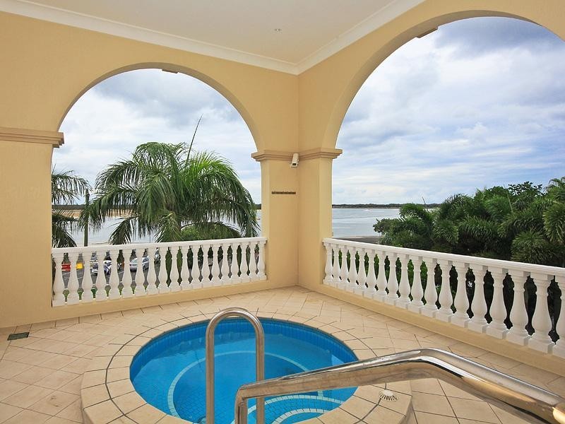 507/360 Marine Parade, Labrador QLD 4215