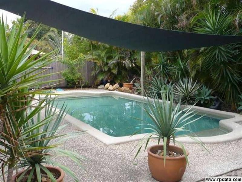 31 Lancelin Drive, Mermaid Waters QLD 4218