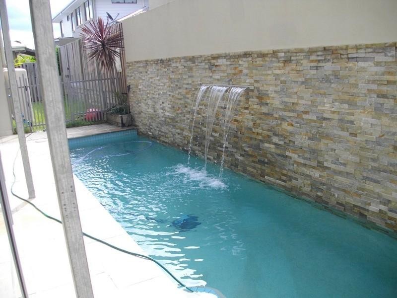 4 Isola Lane, Varsity Lakes QLD 4227