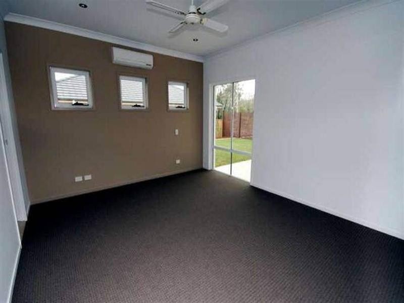 123 BAYSWATER Avenue, Varsity Lakes QLD 4227