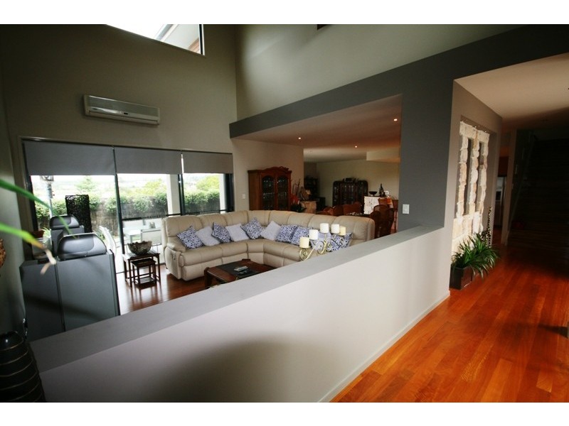 46 Mapleton Circuit, Varsity Lakes QLD 4227