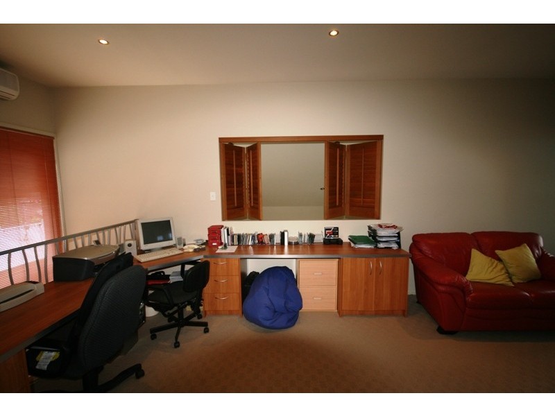 46 Mapleton Circuit, Varsity Lakes QLD 4227