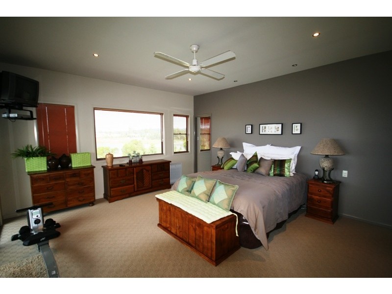 46 Mapleton Circuit, Varsity Lakes QLD 4227