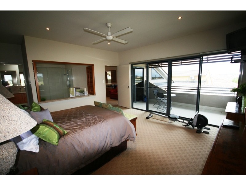 46 Mapleton Circuit, Varsity Lakes QLD 4227