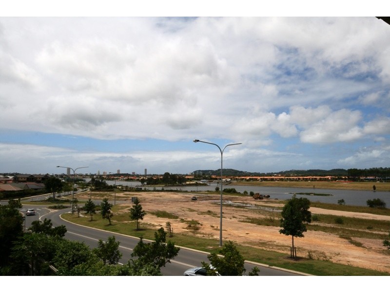 46 Mapleton Circuit, Varsity Lakes QLD 4227