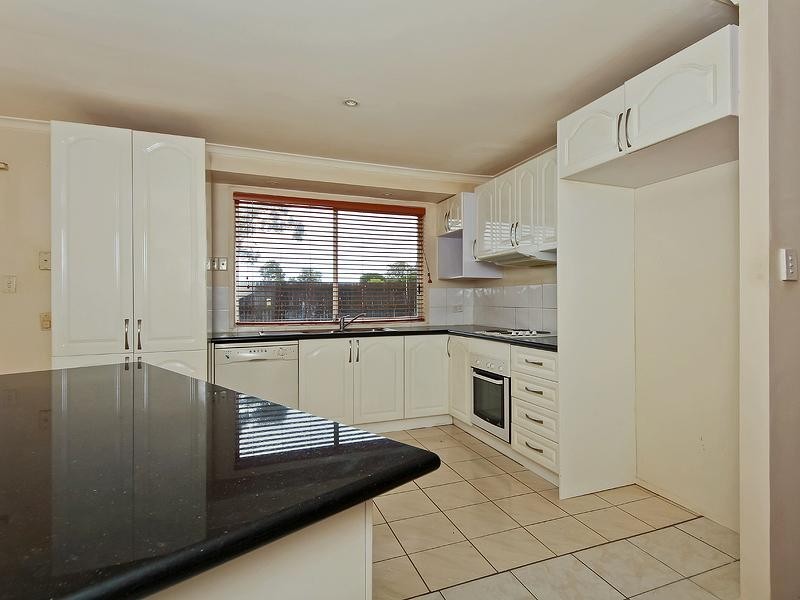 26 Volante Crescent, Mermaid Waters QLD 4218