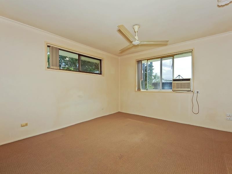 26 Volante Crescent, Mermaid Waters QLD 4218