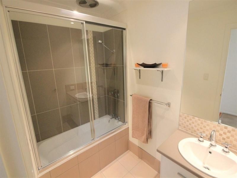 29/130 Plateau Crescent, Carrara QLD 4211