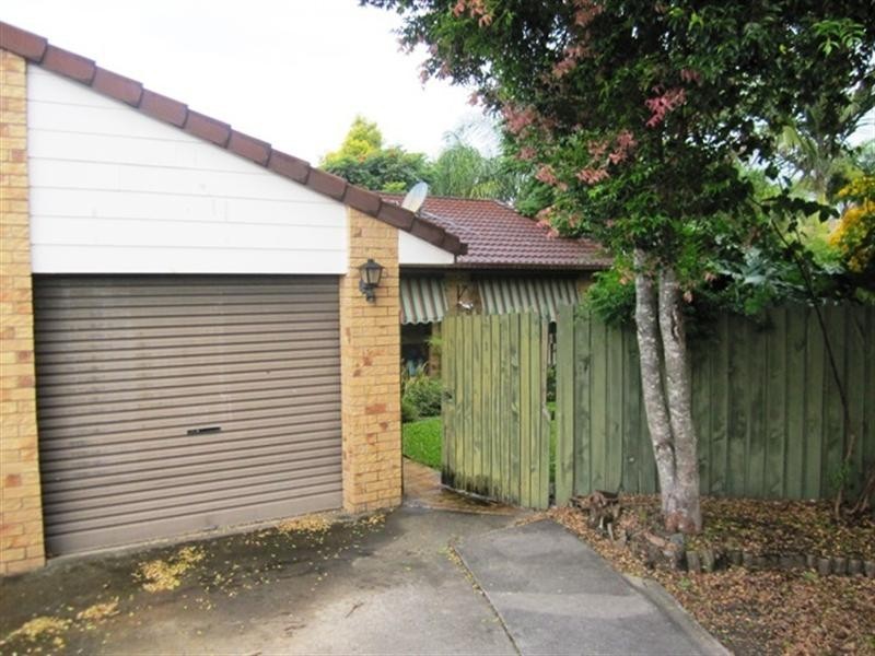 1/30 Gumbeel Court, Highland Park QLD 4211