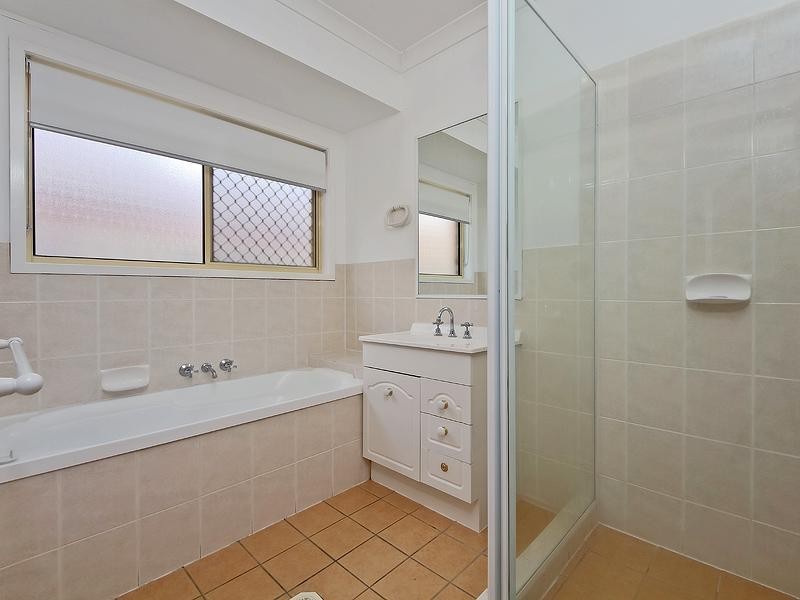 22 Protea Court, Robina QLD 4226