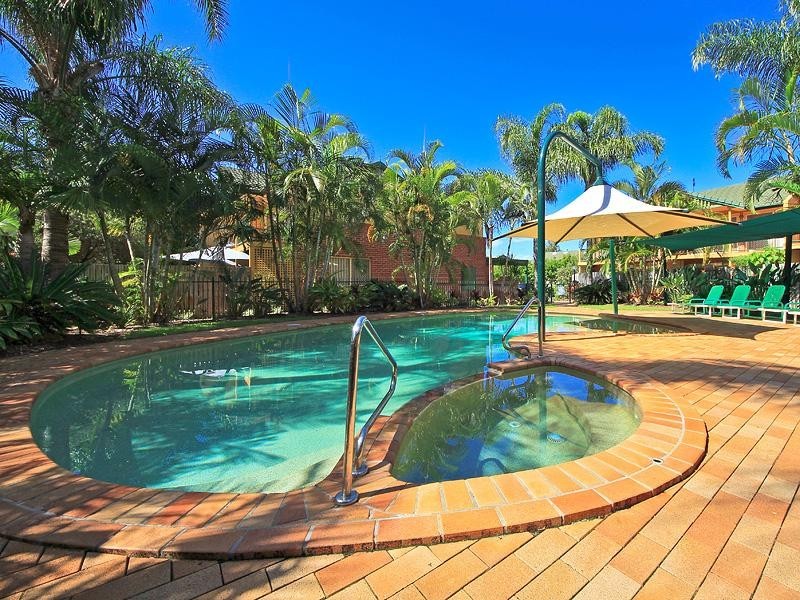 77/7 Santa Cruz Boulevard, Clear Island Waters QLD 4226