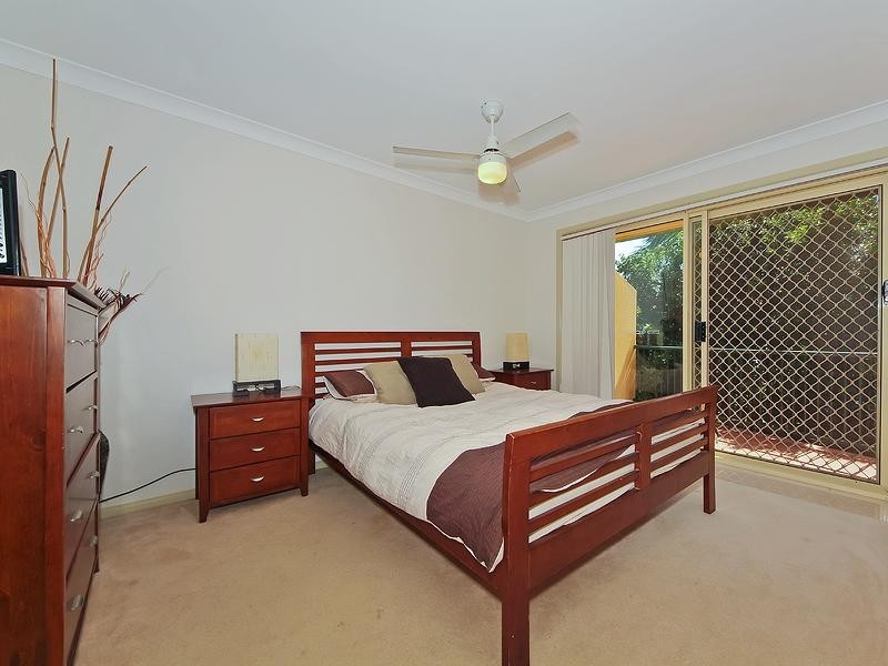 77/7 Santa Cruz Boulevard, Clear Island Waters QLD 4226