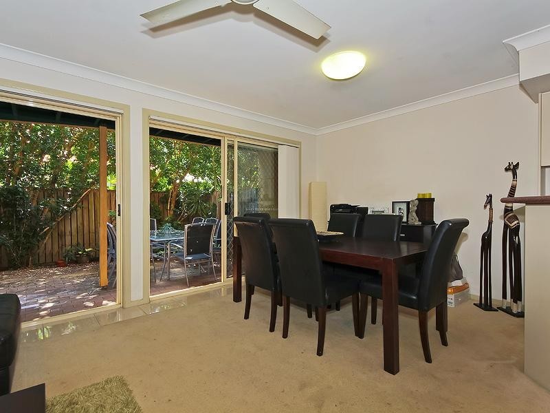 77/7 Santa Cruz Boulevard, Clear Island Waters QLD 4226