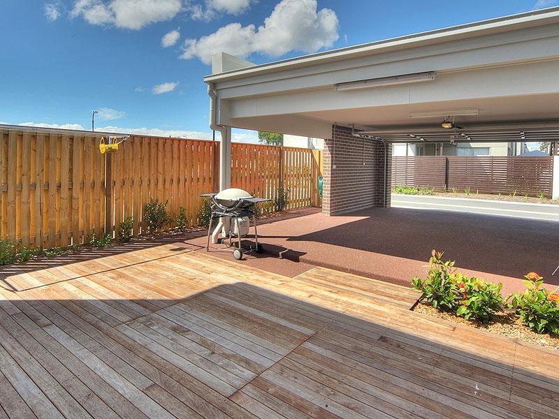 12 South Bay Drive, Varsity Lakes QLD 4227