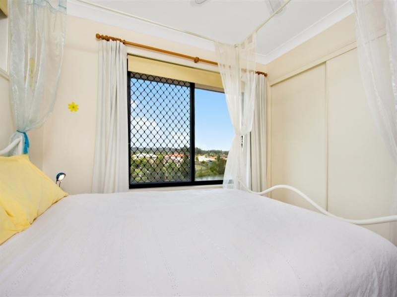 14 Comore Drive, Varsity Lakes QLD 4227