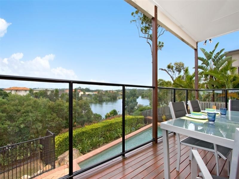 14 Comore Drive, Varsity Lakes QLD 4227