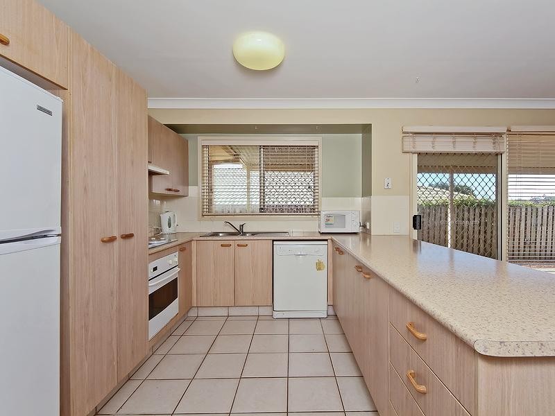 8 Red Ash Court, Merrimac QLD 4226
