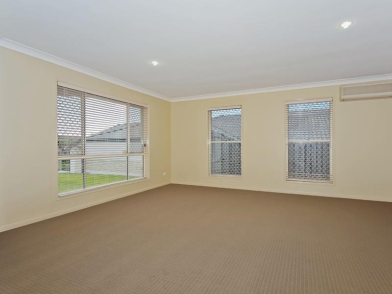 8 Red Ash Court, Merrimac QLD 4226