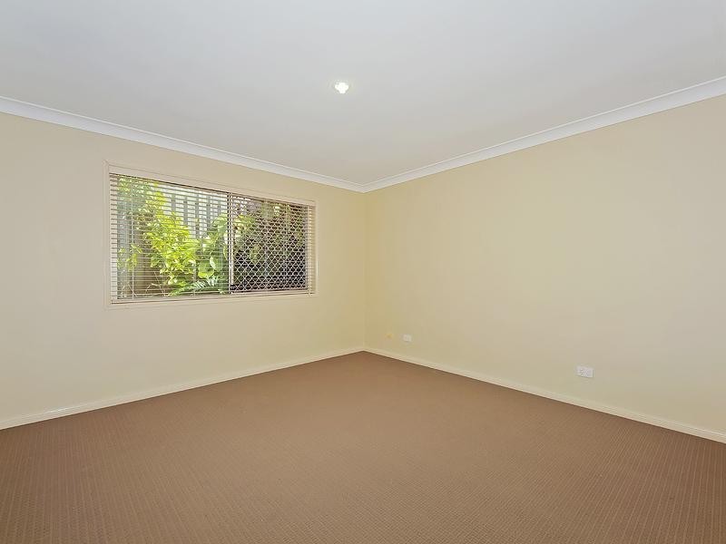 8 Red Ash Court, Merrimac QLD 4226