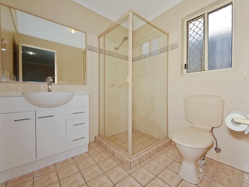 8 Red Ash Court, Merrimac QLD 4226