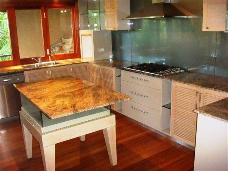 38 Albany Avenue, Currumbin QLD 4223