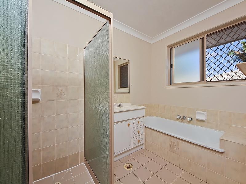 37 Hickey Way, Carrara QLD 4211