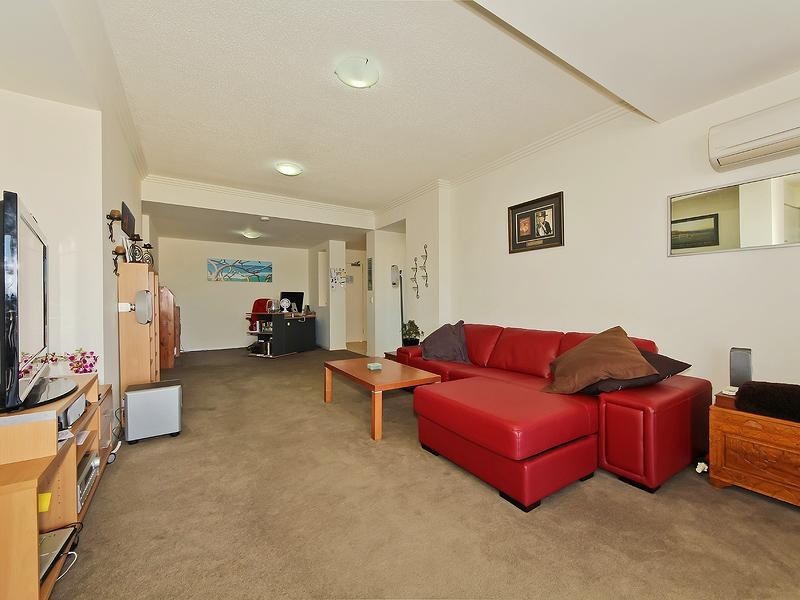 120/251 Varsity Parade, Varsity Lakes QLD 4227