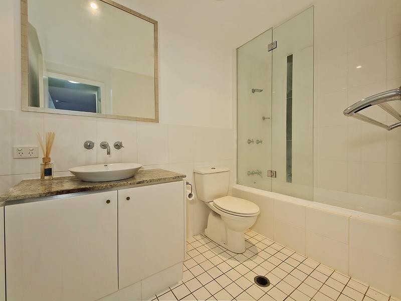 120/251 Varsity Parade, Varsity Lakes QLD 4227